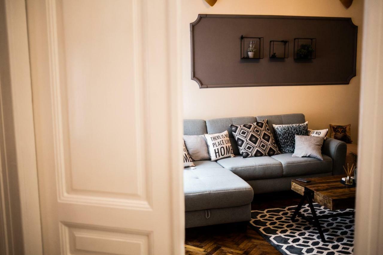 Art Downtown Alecsandri St Luxury Apartment Oradea Exterior foto