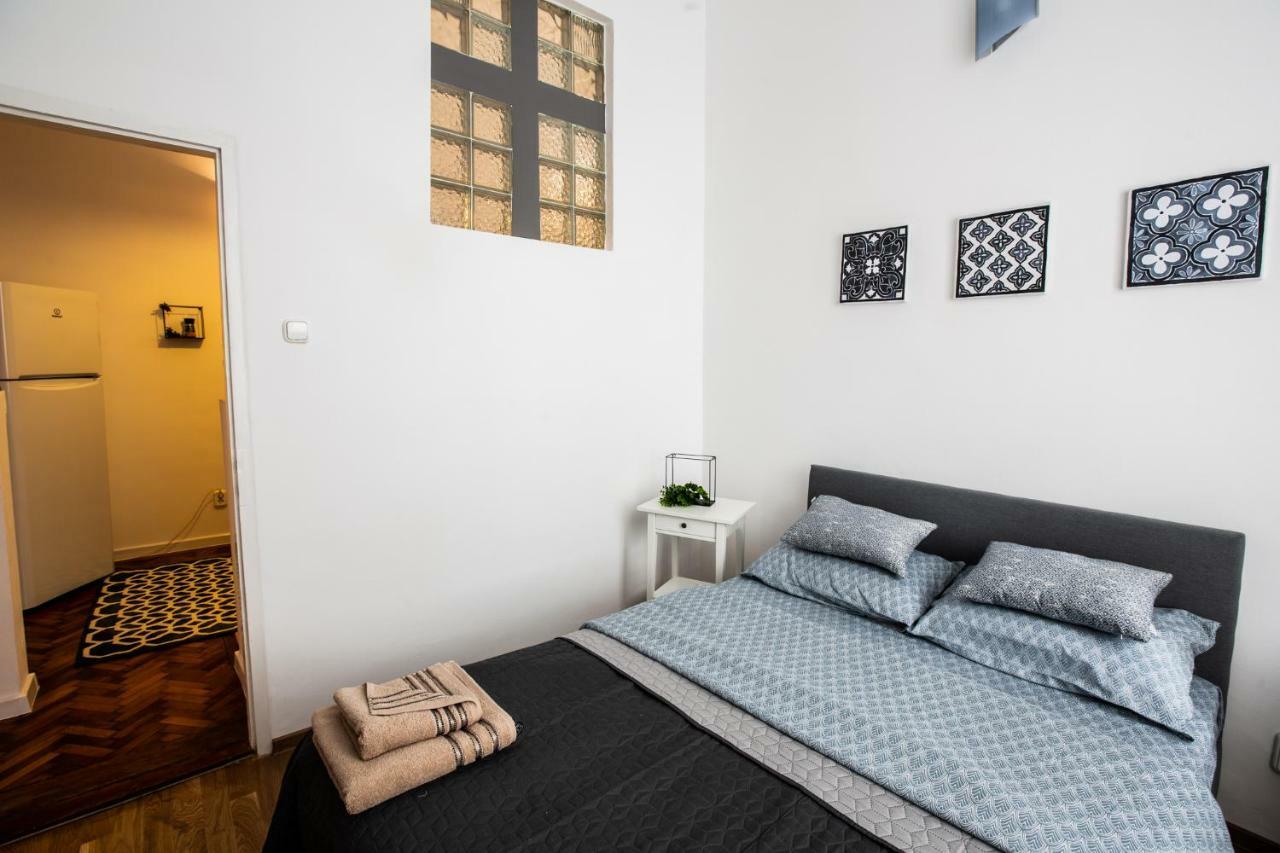 Art Downtown Alecsandri St Luxury Apartment Oradea Exterior foto